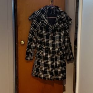 Beautiful plaid peacoat